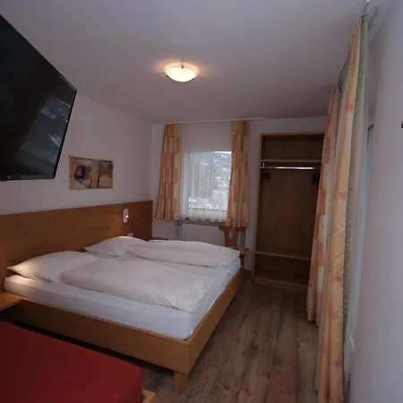 Aparthotel Garni Hofer 2*