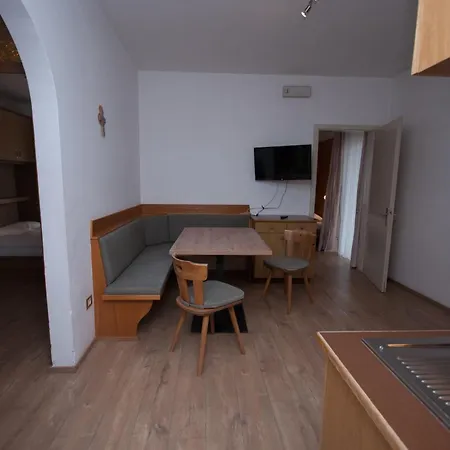 Aparthotel Garni Hofer Sexten