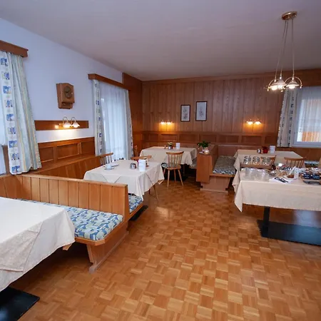 Aparthotel Garni Hofer 2*